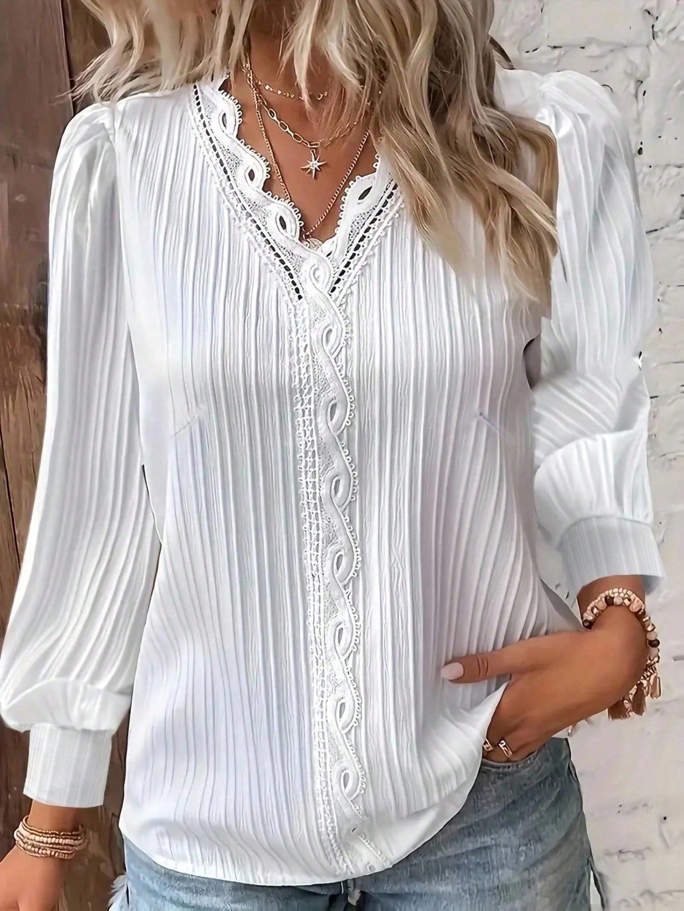 Plus- White Patterned Top