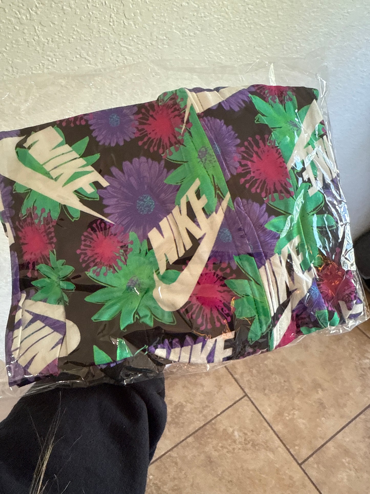 RTS N I K E Floral Bamboo Zippie