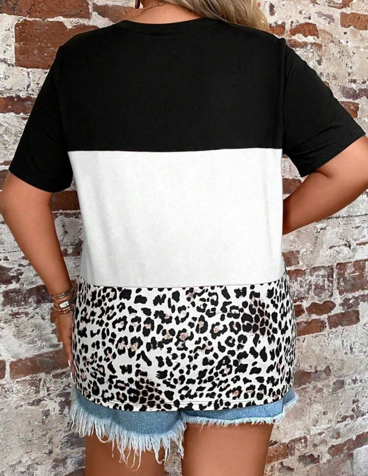 Curve Leopard Top With Pocket Detail
