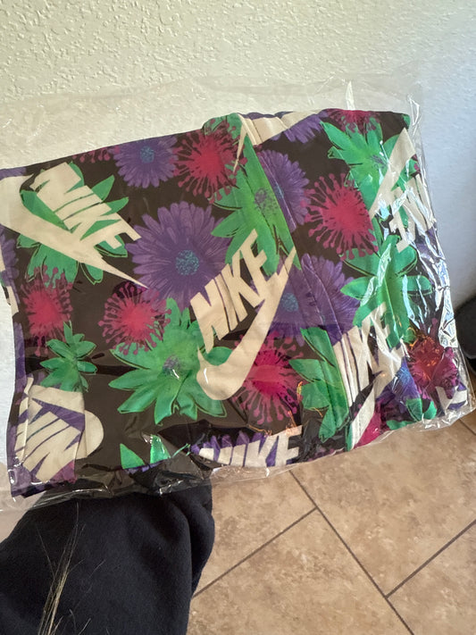 RTS N I K E Floral Bamboo Zippie