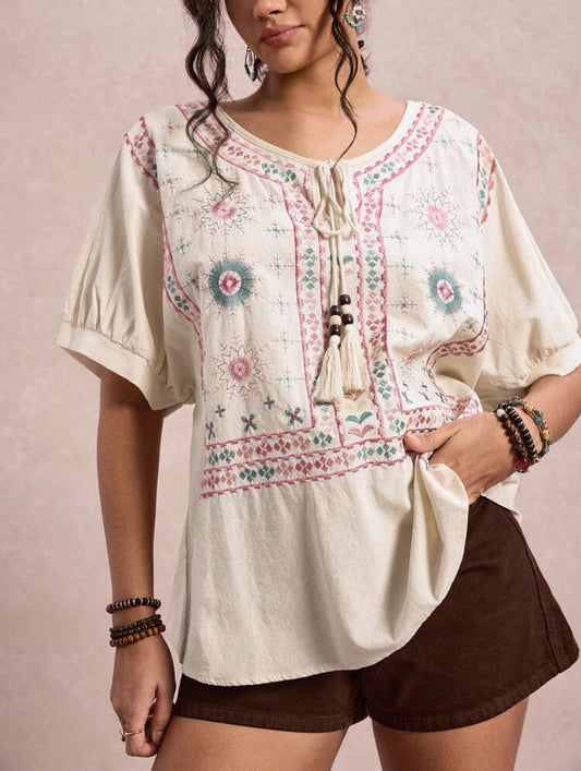 Plus Size Floral Top w/ Tie Detail